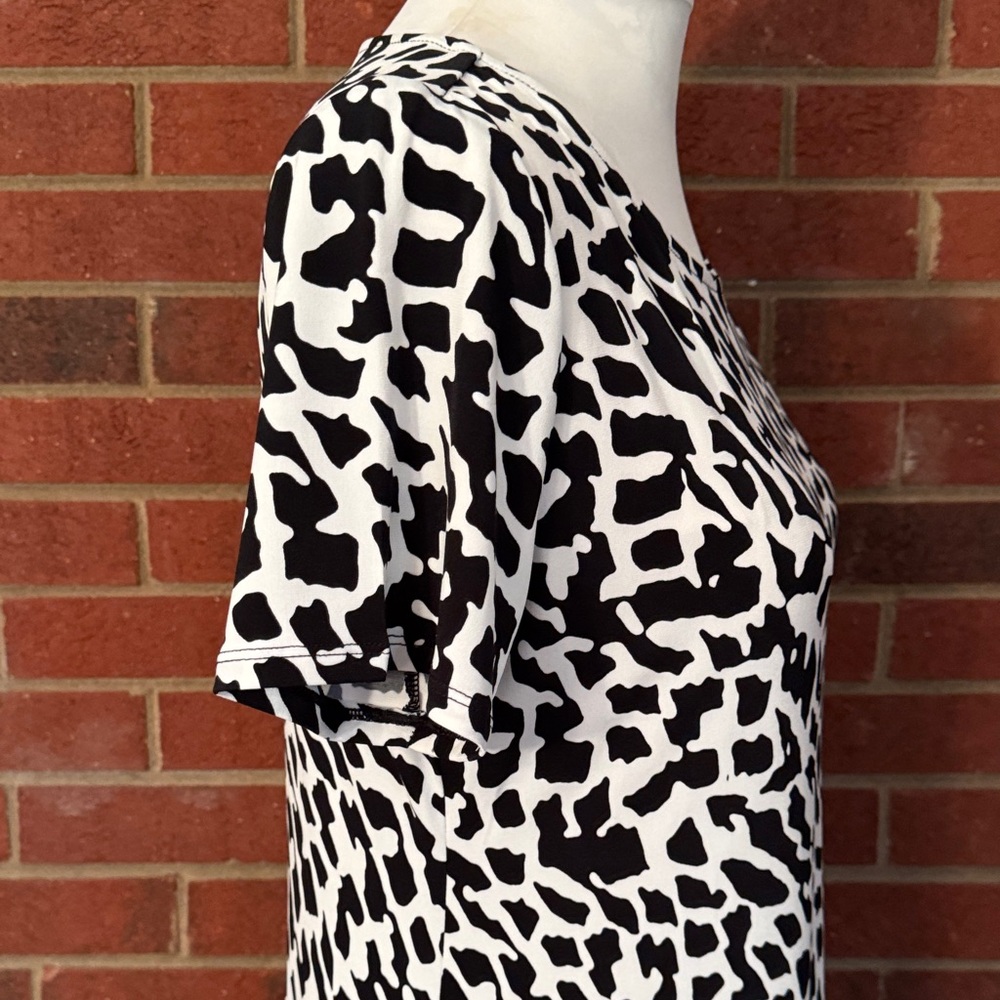 Chico's Black & White Animal Rain Brielle Knee Dress - Picture 4 of 9